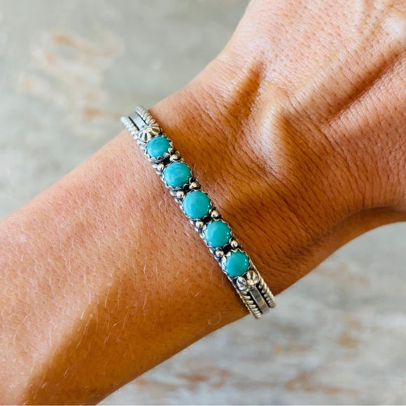 SOLD ♥️ Navajo ♥️ James King Sterling Silver & Turquoise Stacker Cuff - Picture 3 of 13